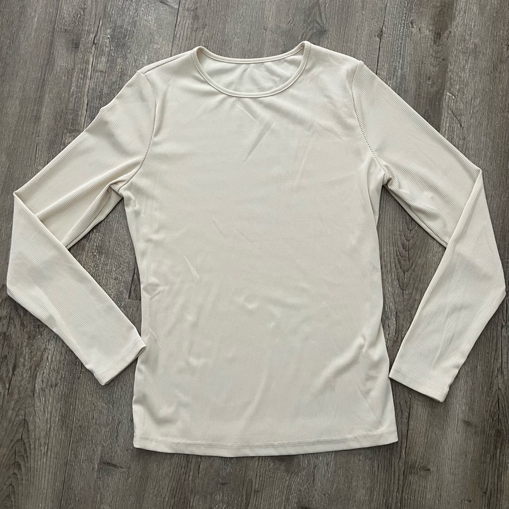 Lynwitkui Ribbed Long Sleeve Shirt